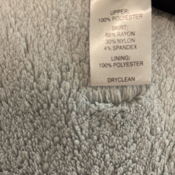 Loft. Size 0color navy and white - Picture 8 of 8